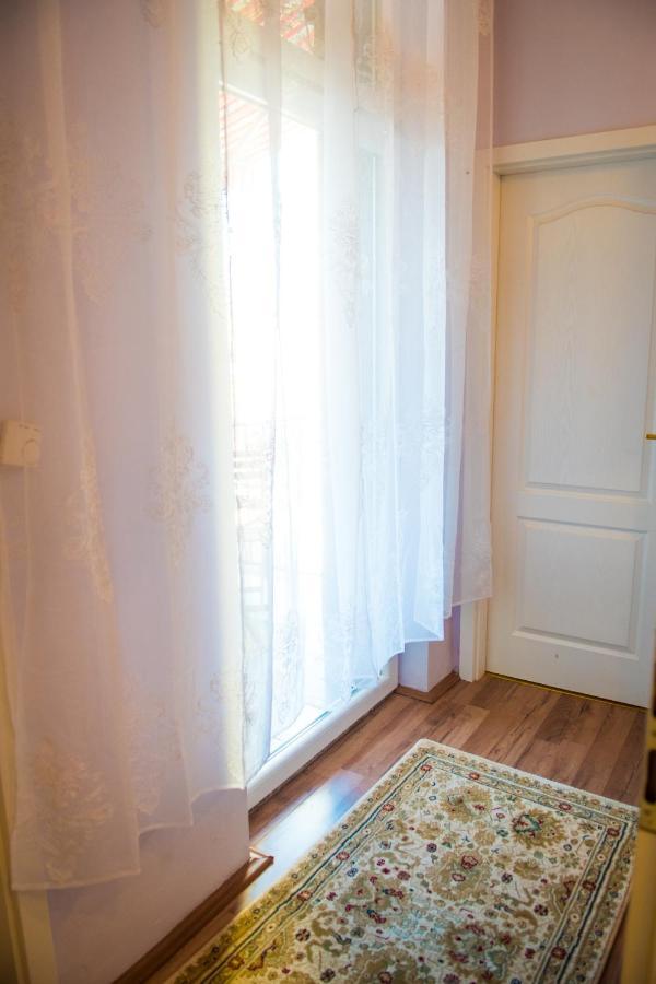 2 On Seven Zagreb